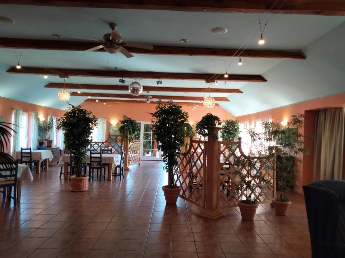 Zajazd Restauracja Machliny 외부 사진